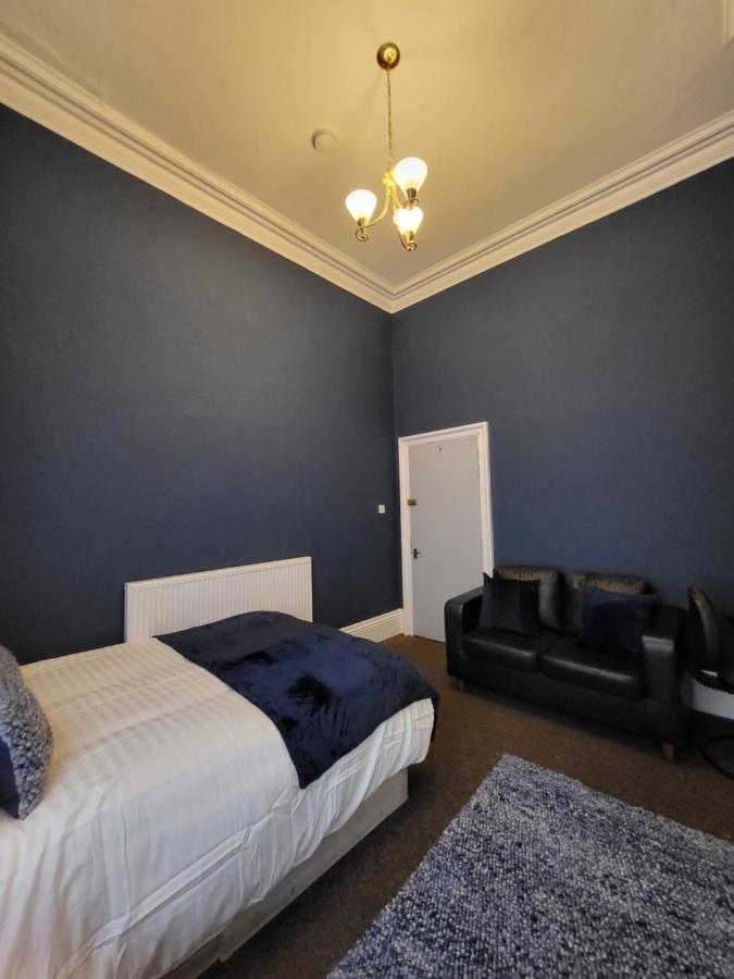 Digbeth City Centre Apartment Sleeps 12 Opposite Coach Station Birmingham Exterior photo