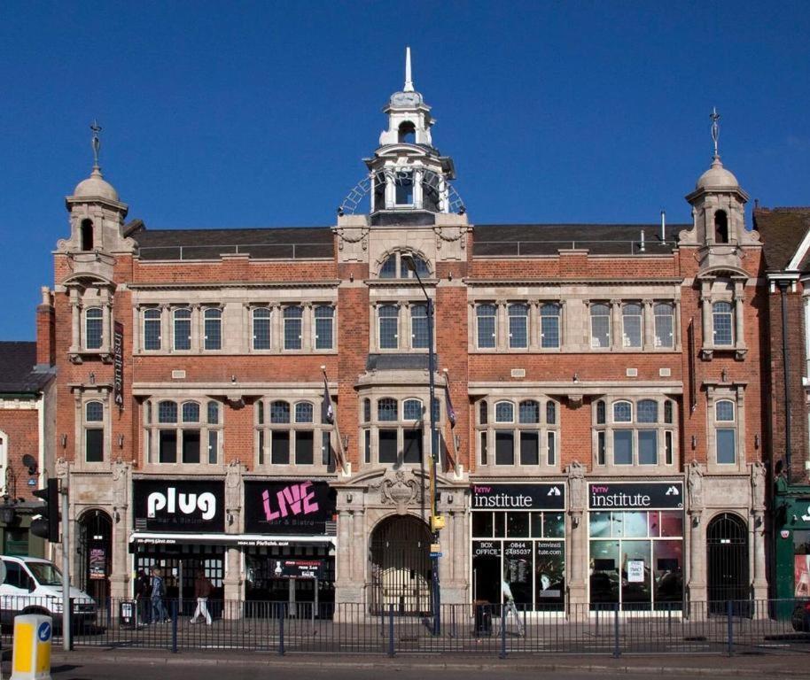 Digbeth City Centre Apartment Sleeps 12 Opposite Coach Station Birmingham Exterior photo